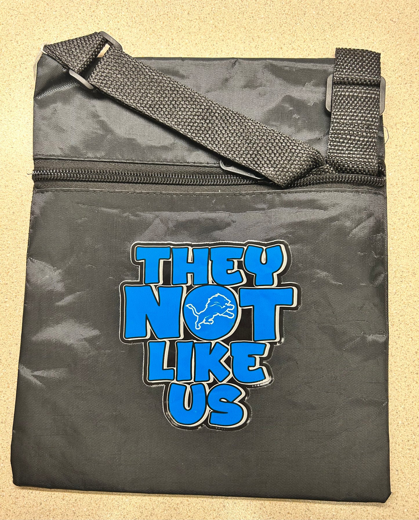 Crossbody bag